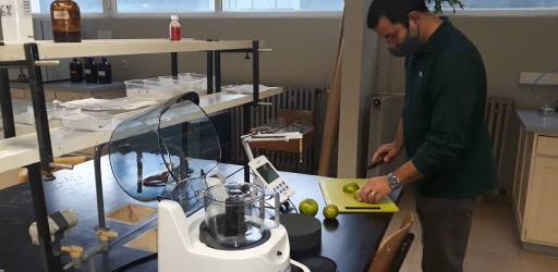 Laboratory for physico-chemical analysis of fruits
