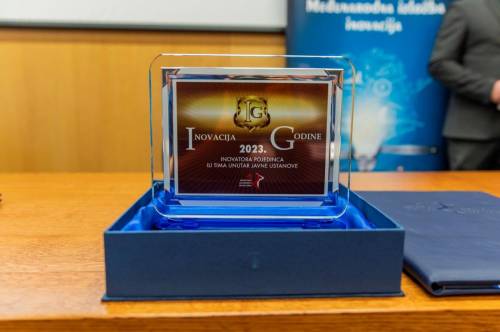 Djelatnici Zavoda za melioracije prof. dr. sc. Gabrijel Ondrašek i Jelena Horvatinec, mag. ing. agr. primili od Hrvatske zajednice inovatora nagradu „Inovacija godine 2023.“